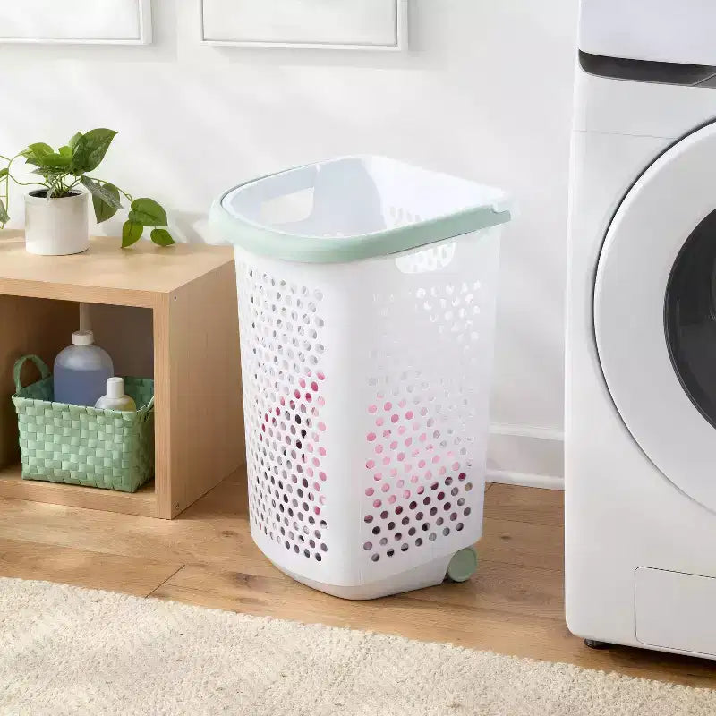 Panier à linge roulant blanc avec poignées vert rêve - Brightroom™