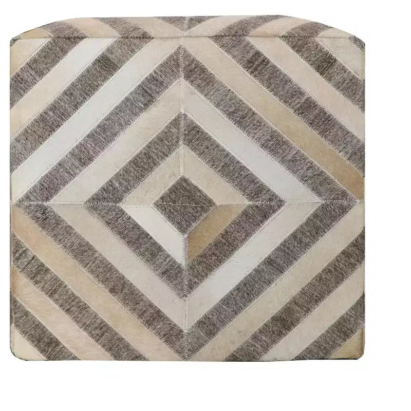 HomeRoots Pouf ottoman cubique géométrique en cuir de vachette gris et beige 18 po