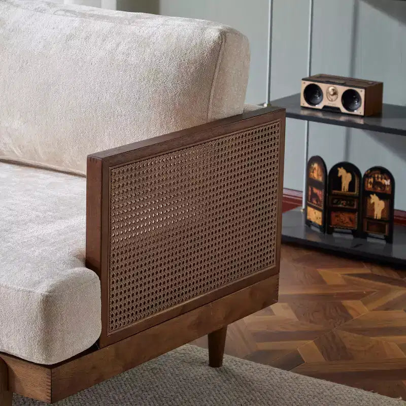 Christopher Knight Home Canapé trois places moderne Quince 72 en velours, bois d'hévéa et rotin avec coussin