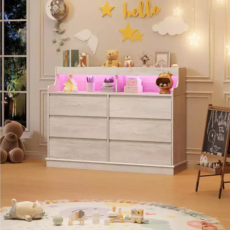Commode de 51" de large, 6 tiroirs, commode moderne, avec lumières LED, station de charge, étagère ouverte, pour salon