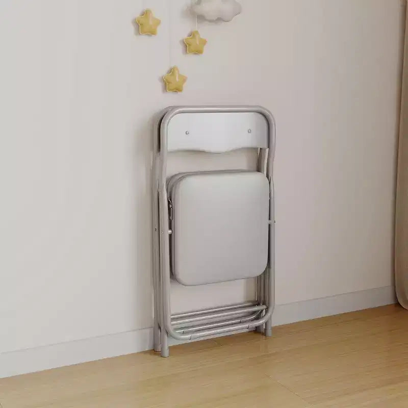 Ensemble table et 2 chaises pliantes pour enfants, avec table et chaises portables avec coussins en PU souple. Aucun assemblage requis