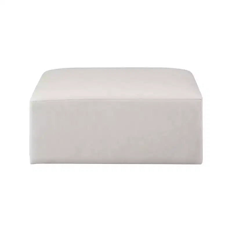 Meridian Furniture, Pouf Cube en cuir végétalien crème