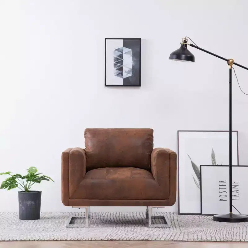 vidaXL Fauteuil cube – Revêtement en similicuir marron façon daim, conception ergonomique, cadre en bois robuste, pieds chromés élégants, assise confortable