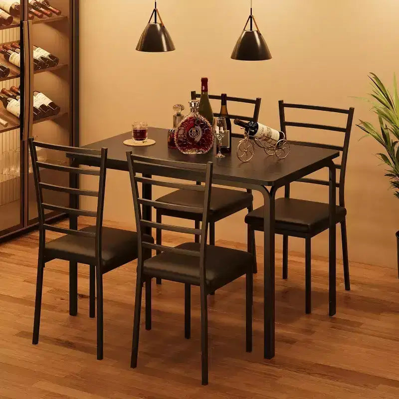 Ensemble de salle à manger carré 5 pièces avec 4 chaises - Cadre en métal peu encombrant et plateau de table en MDF - Parfait pour les petits espaces - Facile à assembler