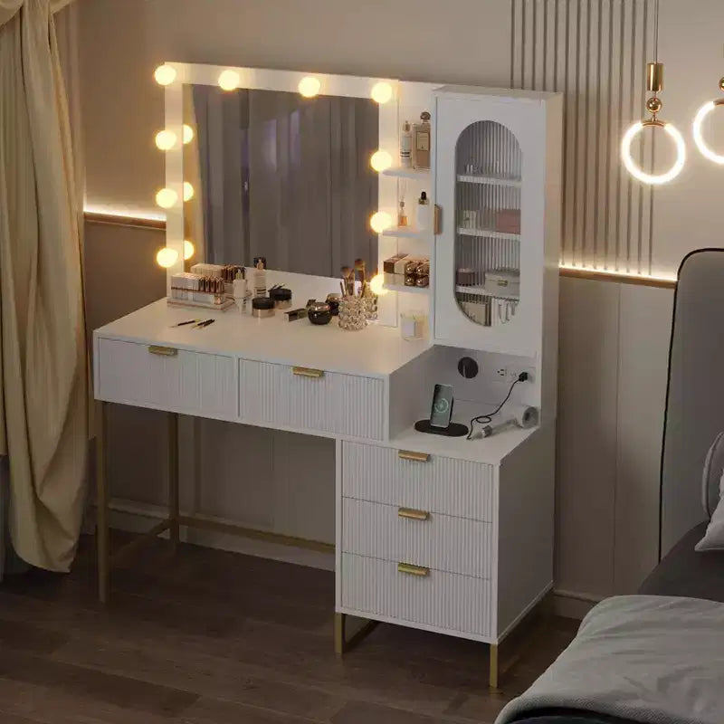 Coiffeuse moderne GustoWave avec miroir, lumières intégrées, 5 tiroirs, prise de courant, coiffeuse pour chambre, blanc et or