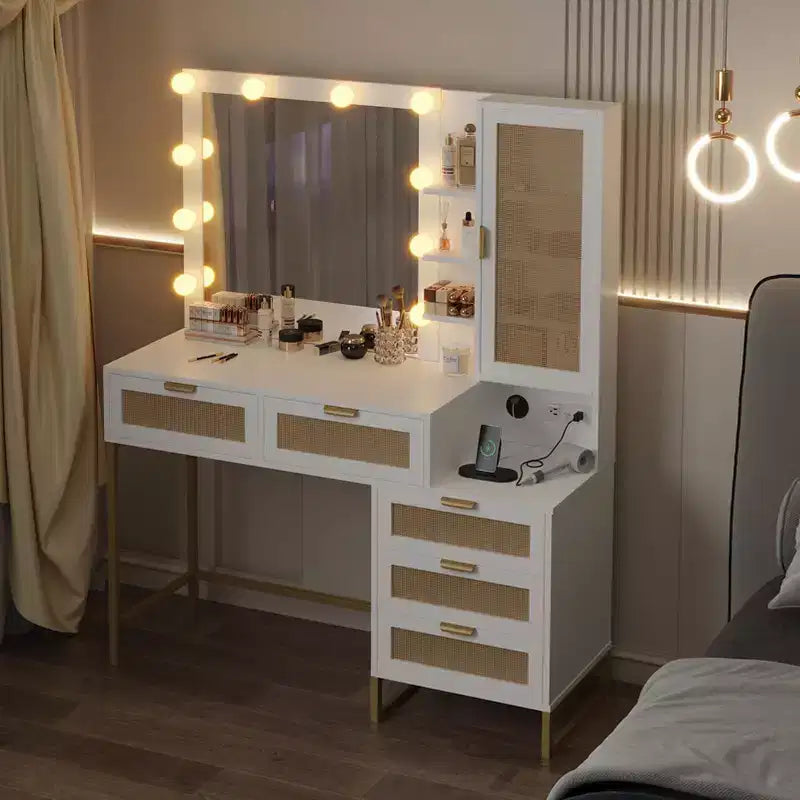 Coiffeuse moderne GustoWave avec miroir, lumières intégrées, 5 tiroirs, prise de courant, coiffeuse pour chambre, blanc et or