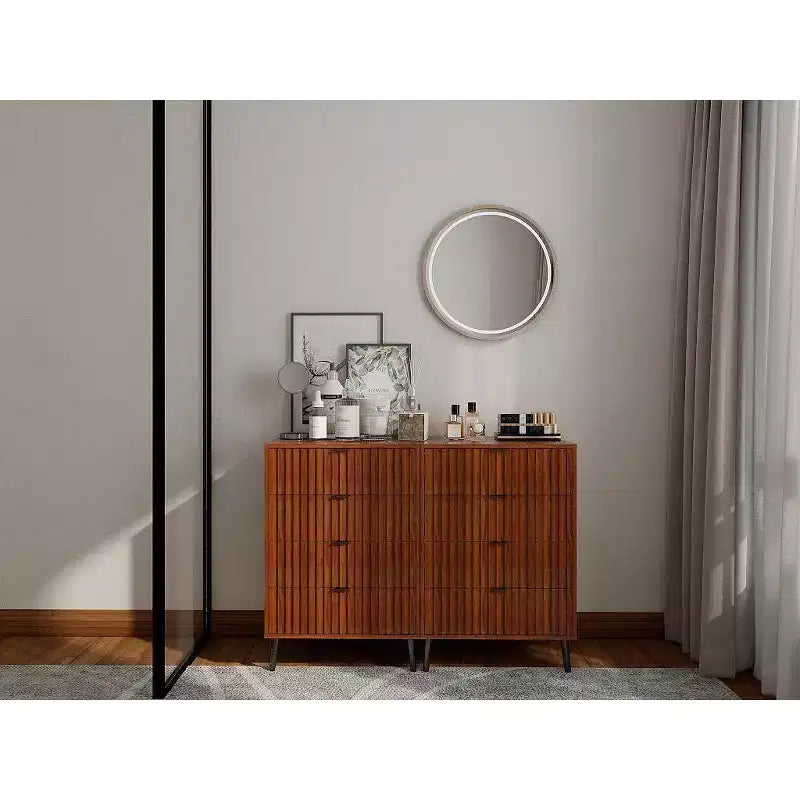 Commode à 6 tiroirs Okak avec poignées dorées et pieds en acier, grands tiroirs spacieux, meuble de rangement élégant pour l'organisation de la maison