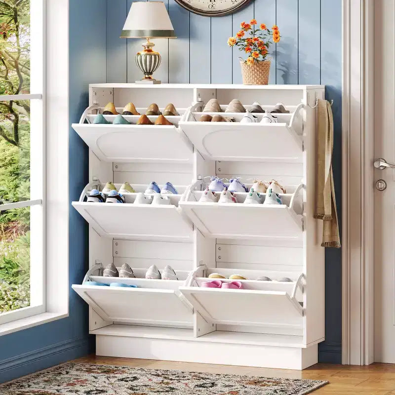 CLIHOME Meuble à Chaussures Étroit sur Pied à Benne Basculante avec 6 Tiroirs Basculants, Organisateur d'Entrée Style Crème avec 3 Crochets Argentés