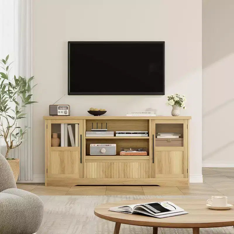 Meuble TV 63 po pour téléviseurs jusqu'à 72 po - Meuble de divertissement style ferme avec motif ondulé, 2 armoires à portes vitrées et étagères ouvertes, console multimédia pour salon