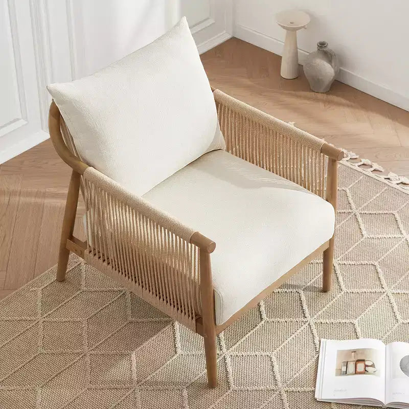 Fauteuil d'appoint de ferme moderne Spruce&Spring avec accoudoirs en bois tressé