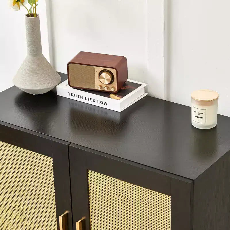 MAYEERTY Buffet bas avec panneaux latéraux et portes en rotin naturel, étagères réglables pour Chambre à coucher, Salon, 1 pièce