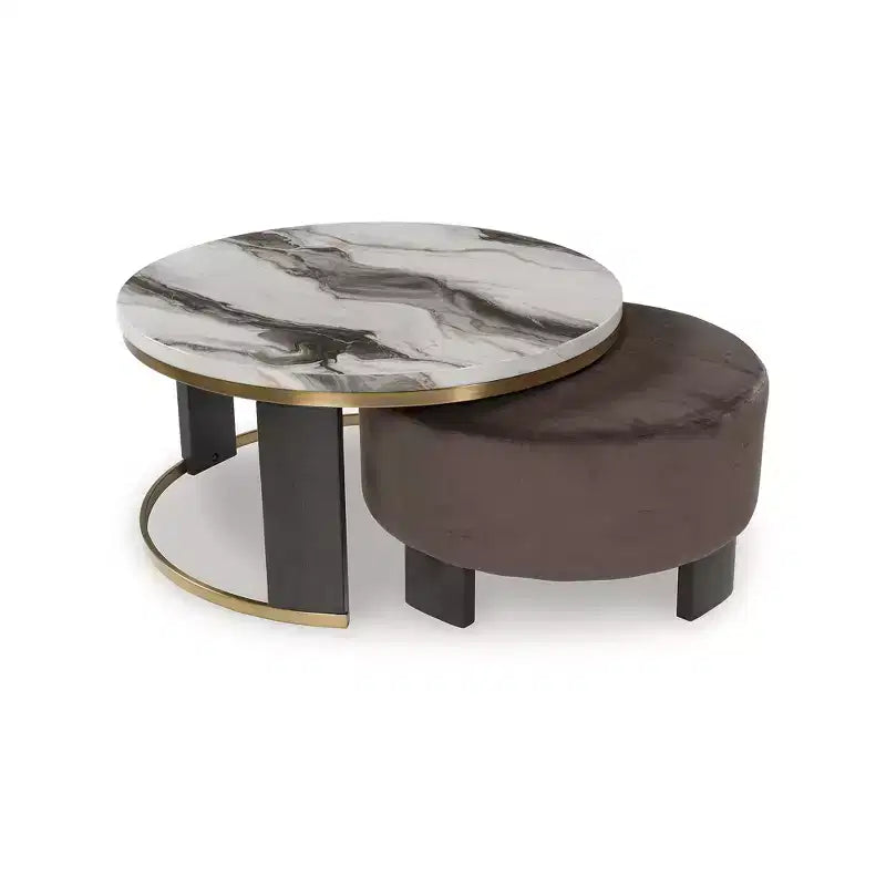 Table basse gigogne et ottoman Jazmore de Signature Design by Ashley, dessus en similicuir marbre avec cadre en laiton
