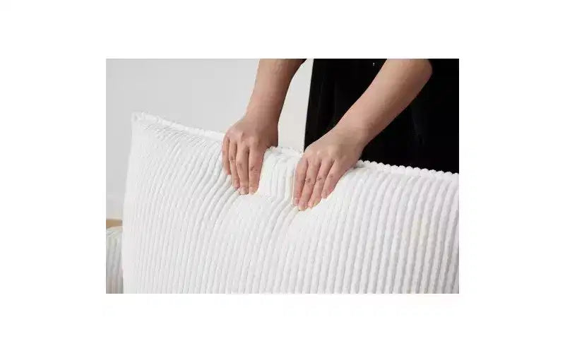 Fauteuil pivotant avec dossier incurvé et structure en bois massif, fauteuil rond rembourré pour salon, chambre, bureau.