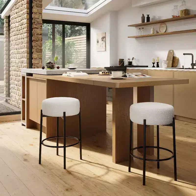 Lot de 2 tabourets de bar modernes hauteur comptoir 61 cm avec assise souple, sans dossier et pieds en métal pour îlot de cuisine, bar ou salle à manger