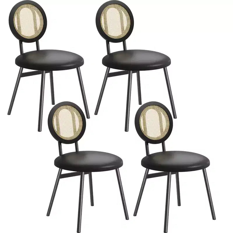 Lot de 4 chaises de salle à manger en rotin. Chaises de cuisine modernes rembourrées avec coussins épais et pieds en métal. Idéales pour les petits espaces.
