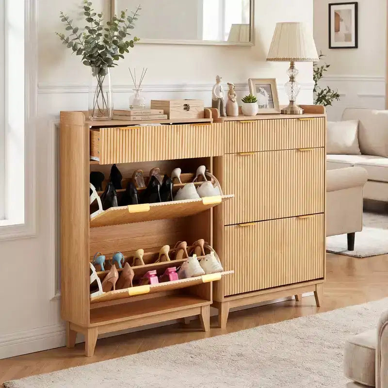 Meuble à Chaussures Étroit Cannelé pour Entrée, Petit Organisateur de Rangement de Chaussures à Double Porte avec Étagères Réglables pour Petits Espaces