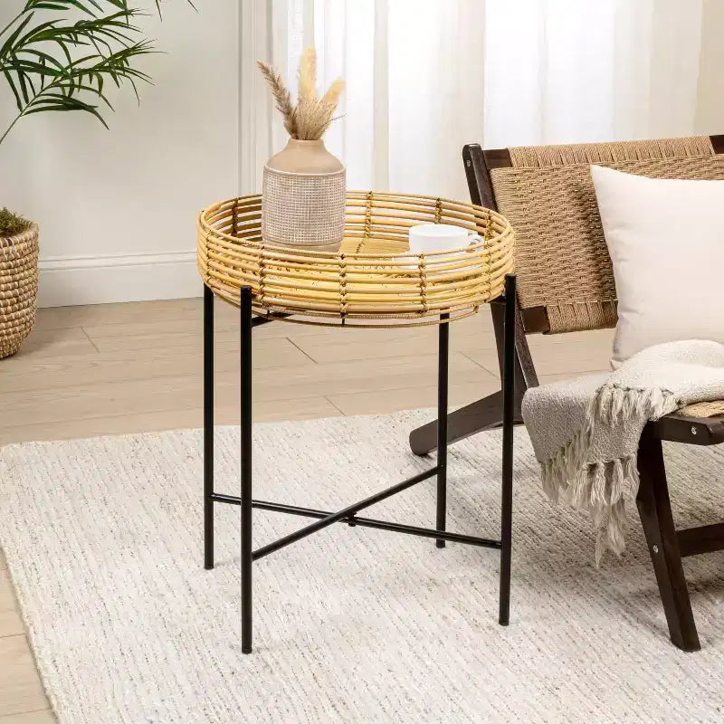 JONATHAN Y Malia 20 Table d'appoint ronde bohème côtière en faux rotin avec base en métal