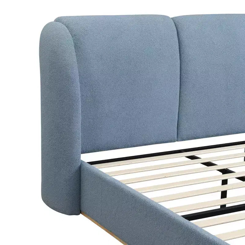 Lit plateforme moderne Whisen King avec tête de lit double oreiller, rembourré, tissu bouclé doux, design latéral ailé, lattes en bois massif