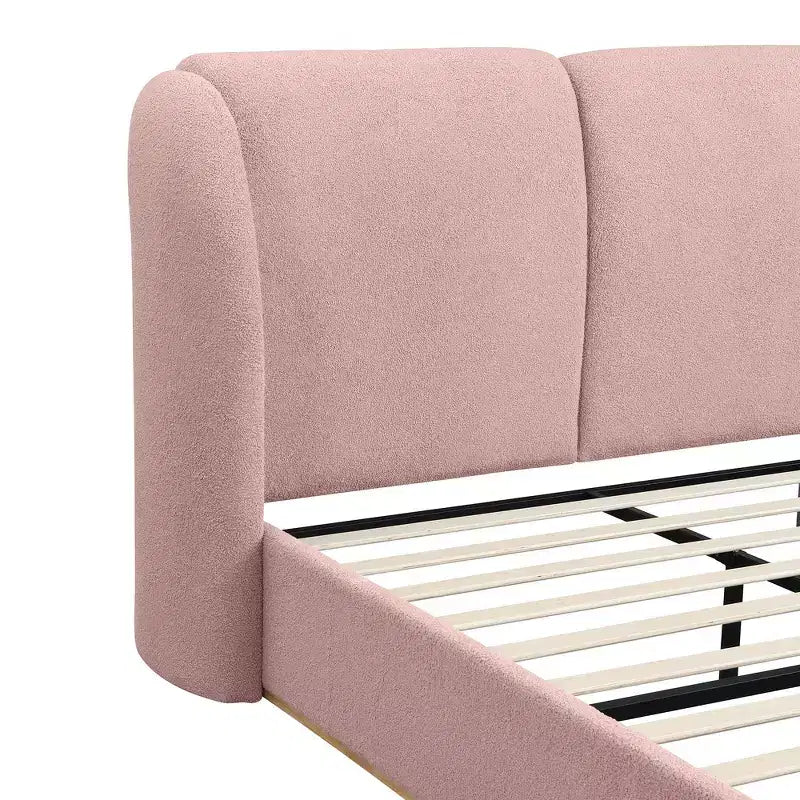 Lit plateforme moderne Whisen King avec tête de lit double oreiller, rembourré, tissu bouclé doux, design latéral ailé, lattes en bois massif