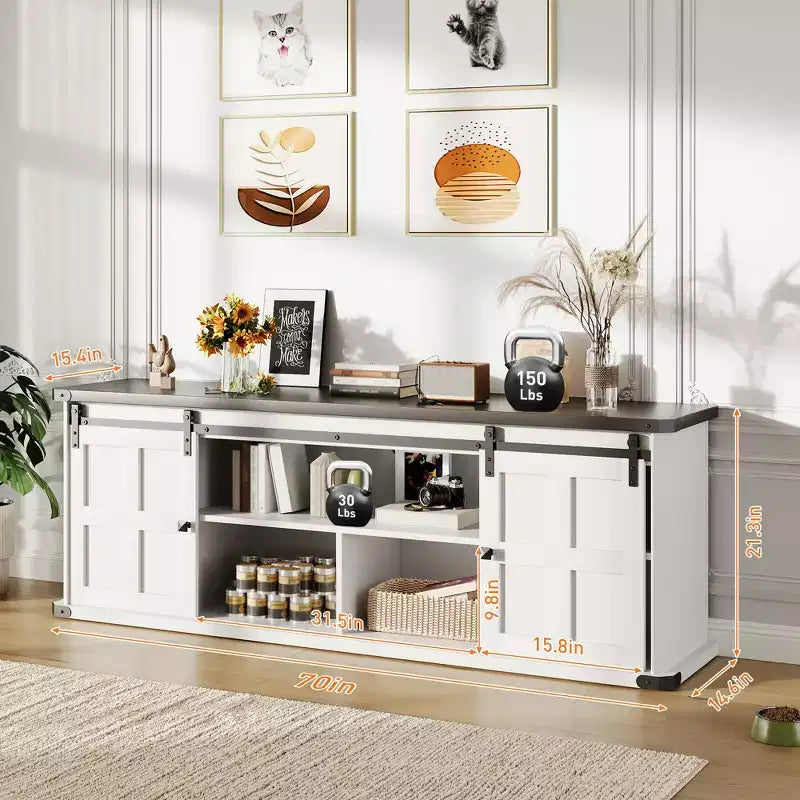 Meuble TV de ferme pour téléviseur de 75 pouces, console média de 70 pouces avec portes coulissantes de grange, armoires de rangement, étagères réglables, prises de courant intégrées