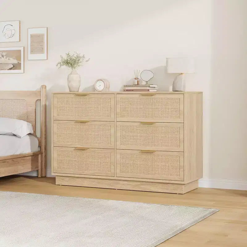 Commode à 6 tiroirs en rotin pour chambre à coucher, commode en bois naturel avec pieds intégrés, commode en rotin pour couloir, entrée et dressing