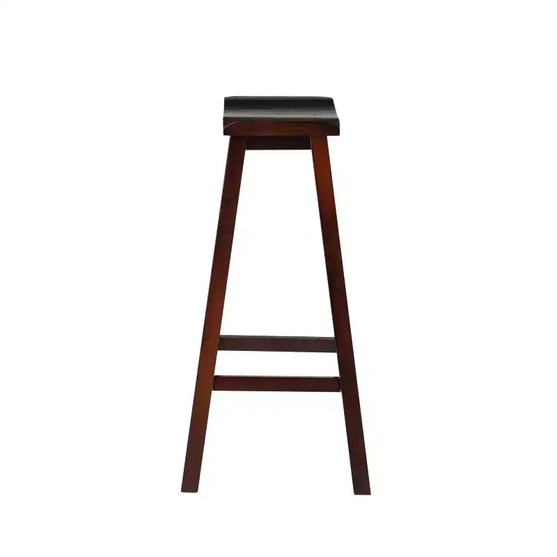 Tabouret de bar 30" sans dossier avec assise inclinée marron bois - Linon : Bois d'hévéa, repose-pieds, hauteur fixe