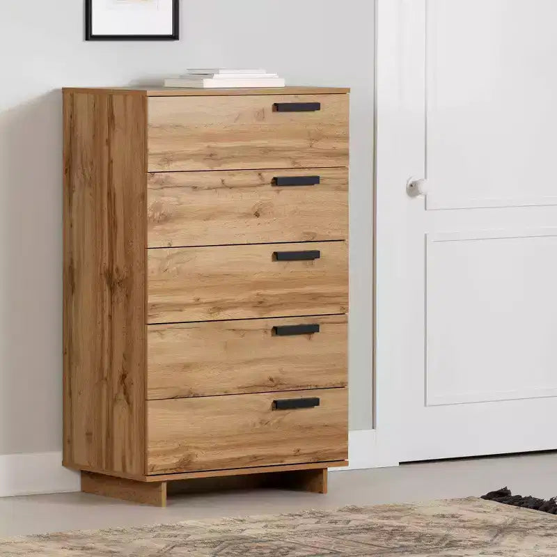 Commode 5 tiroirs Cavalleri de South Shore, chêne nordique : Rangement vertical, cadre en panneaux de particules, surface stratifiée