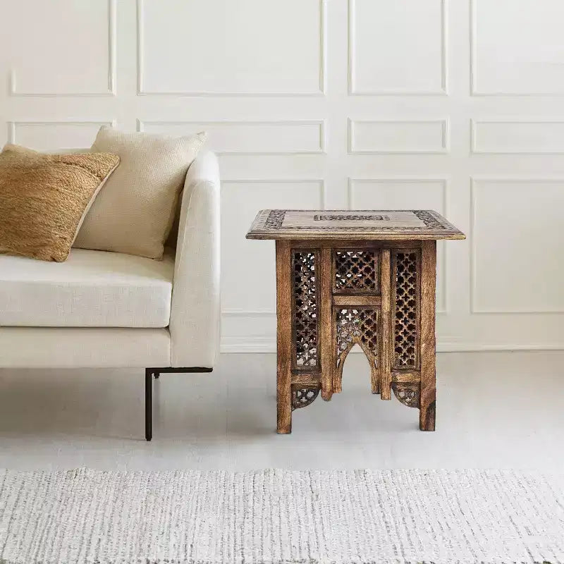 Table d'appoint pliante Boho Urban Port 21 po avec panneaux sculptés de fleurs et pieds en noyer/bois naturel