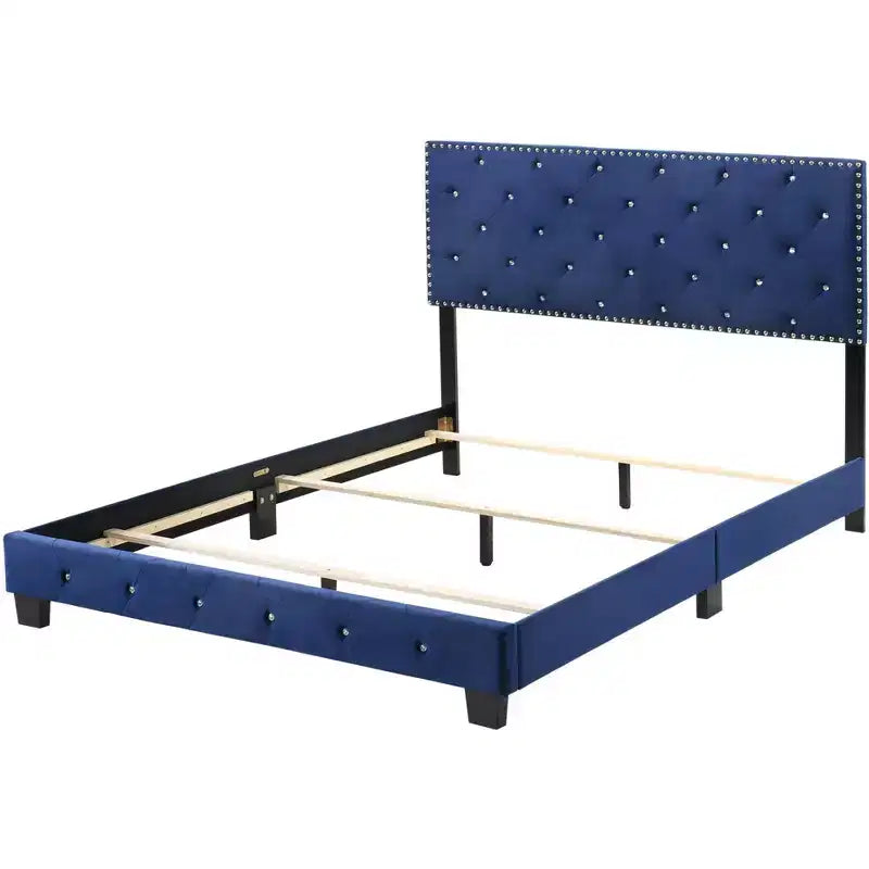 Suffolk Panel Bed for an approx. 152 × 203 cm mattress