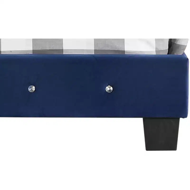 Suffolk Panel Bed for an approx. 152 × 203 cm mattress