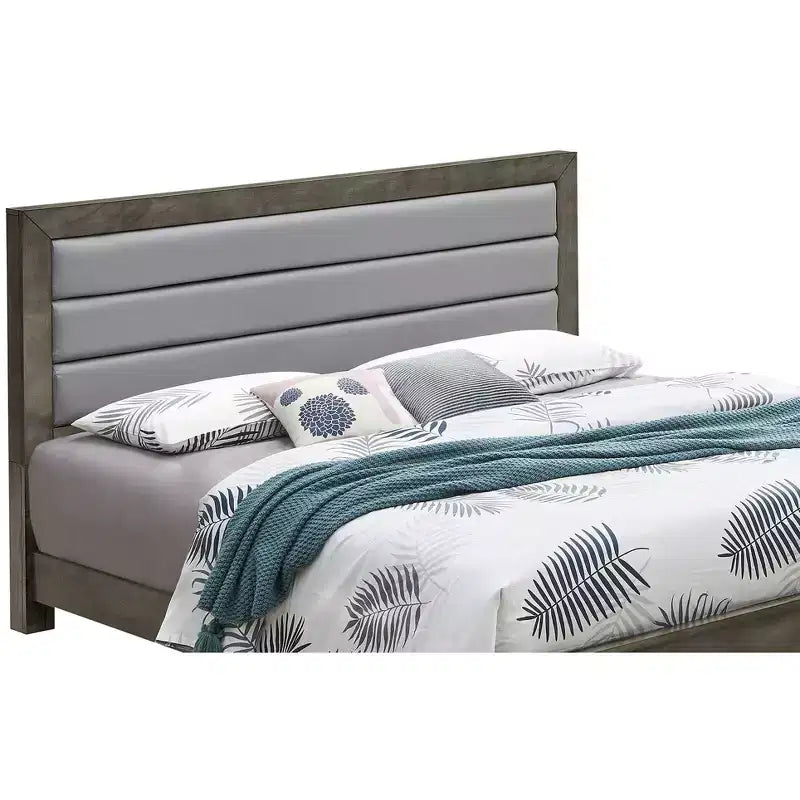 Lit rembourré Passion Furniture Burlington avec panneaux pleins