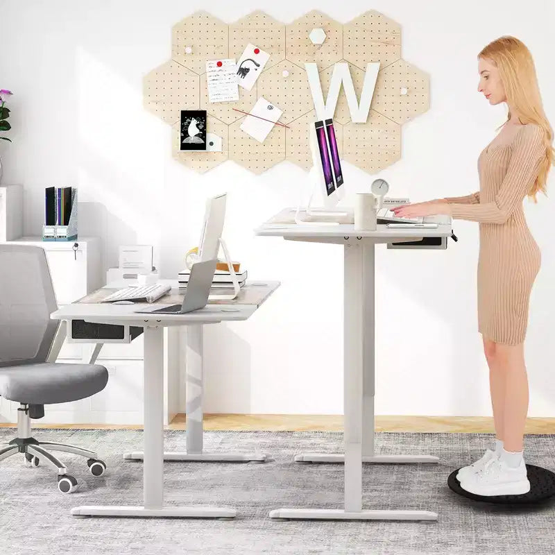 Electric Standing Desk 139.7 cm × 71.1 cm Height Adjustable Sit Stand with USB Charging Port Natural/Black/Grey/Brown/White