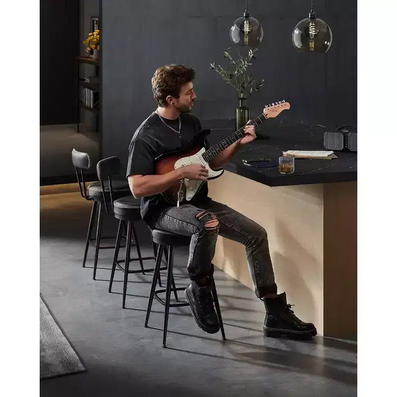 VASAGLE Collection EKHO - Lot de 2 tabourets de bar, tabourets de bar pivotants hauteur comptoir avec dossier, cuir synthétique avec surpiqûres