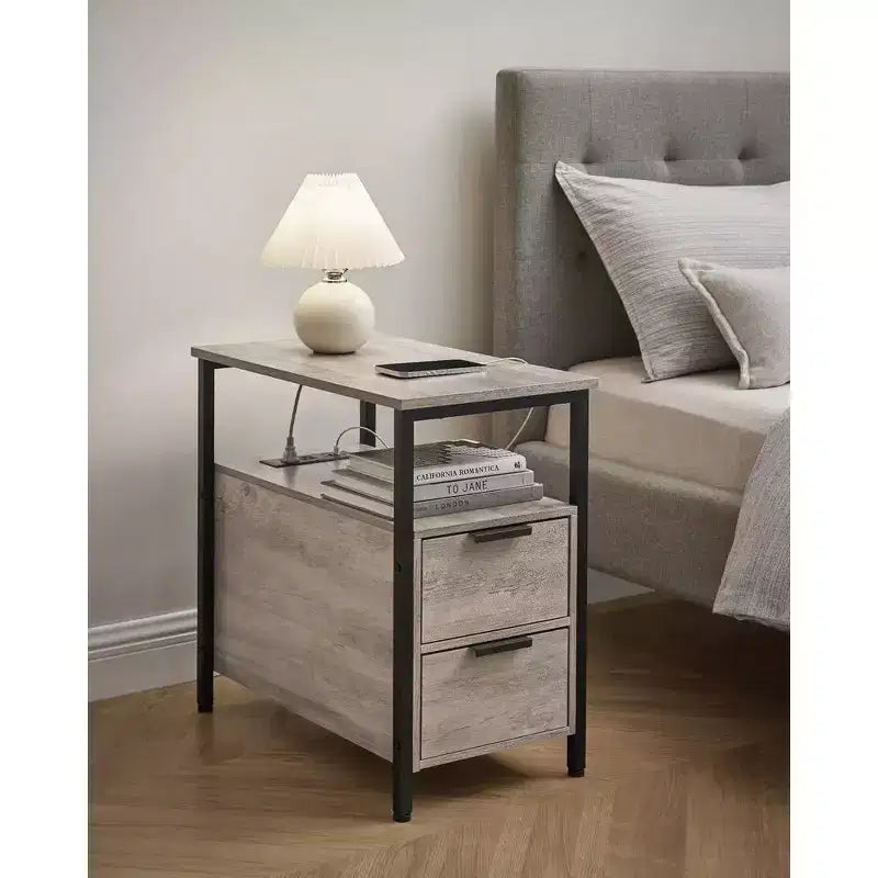 VASAGLE Table d'appoint avec station de charge, Table d'extrémité étroite avec 2 tiroirs, Table de chevet fine avec rangement