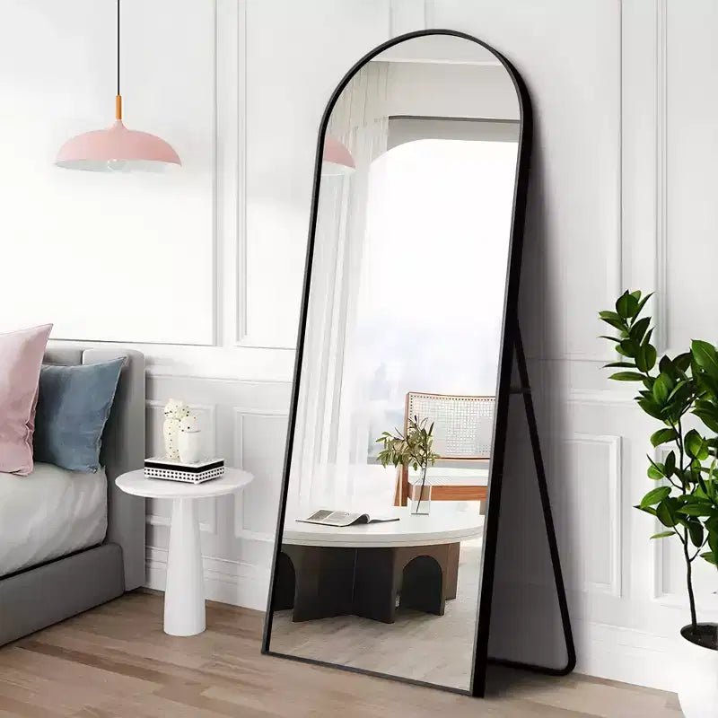 Miroir décoratif mural arqué à cadre métallique moderne Dovelina