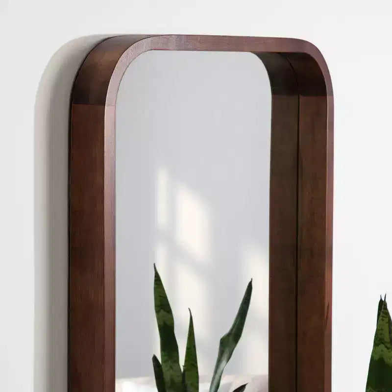 Miroir Mural Décoratif Rectangle Arrondi Encadré en Bois Hutton Kate & Laurel All Things Decor