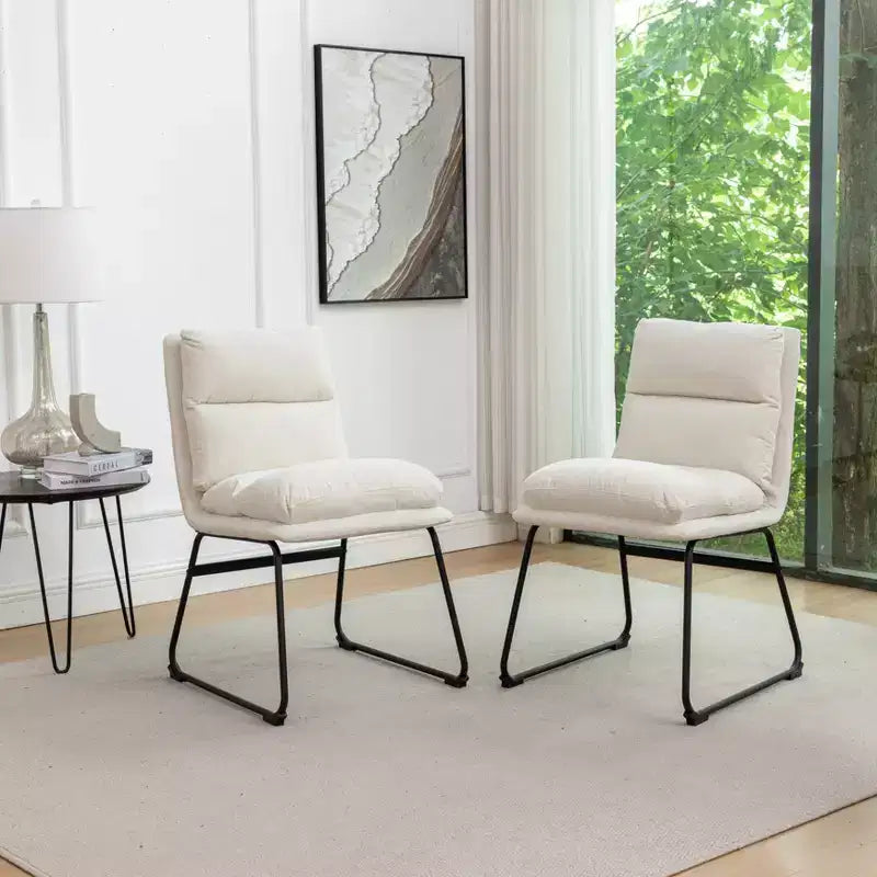 Chaises de salle à manger capitonnées contemporaines Milos de Roundhill Furniture, lot de 2